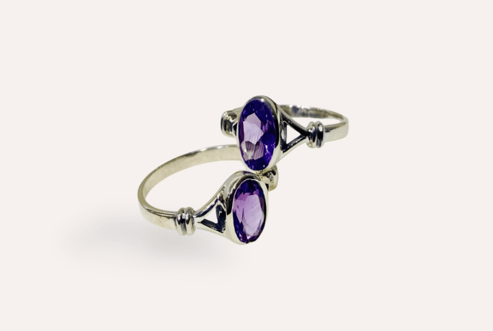 STERLING SILVER AMETHYST RING