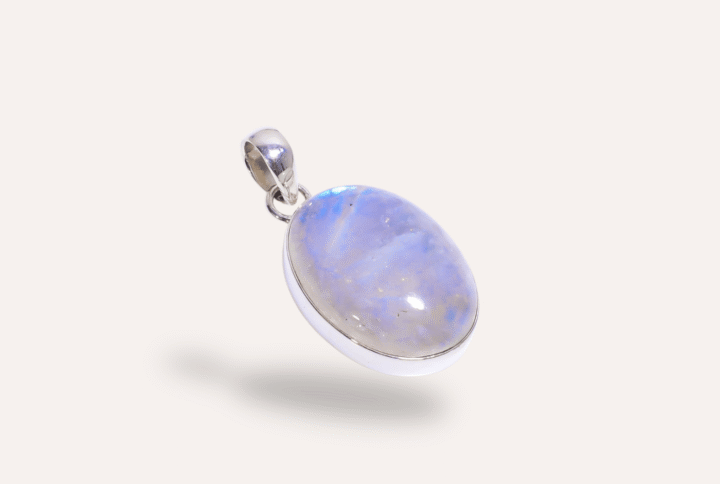 STERLING SILVER MOONSTONE PENDANT