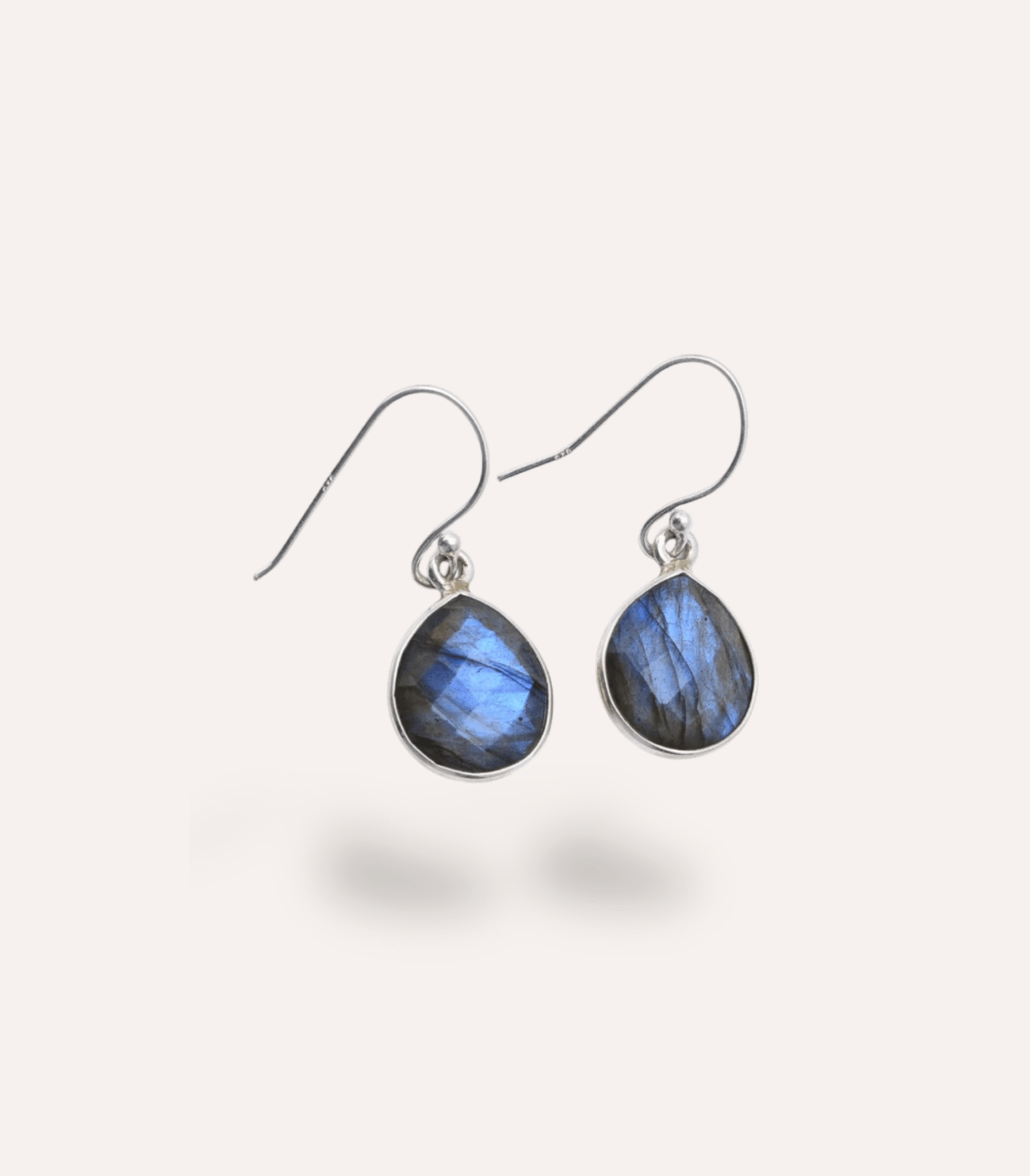 STERLING SILVER LABRADORITE EARRING
