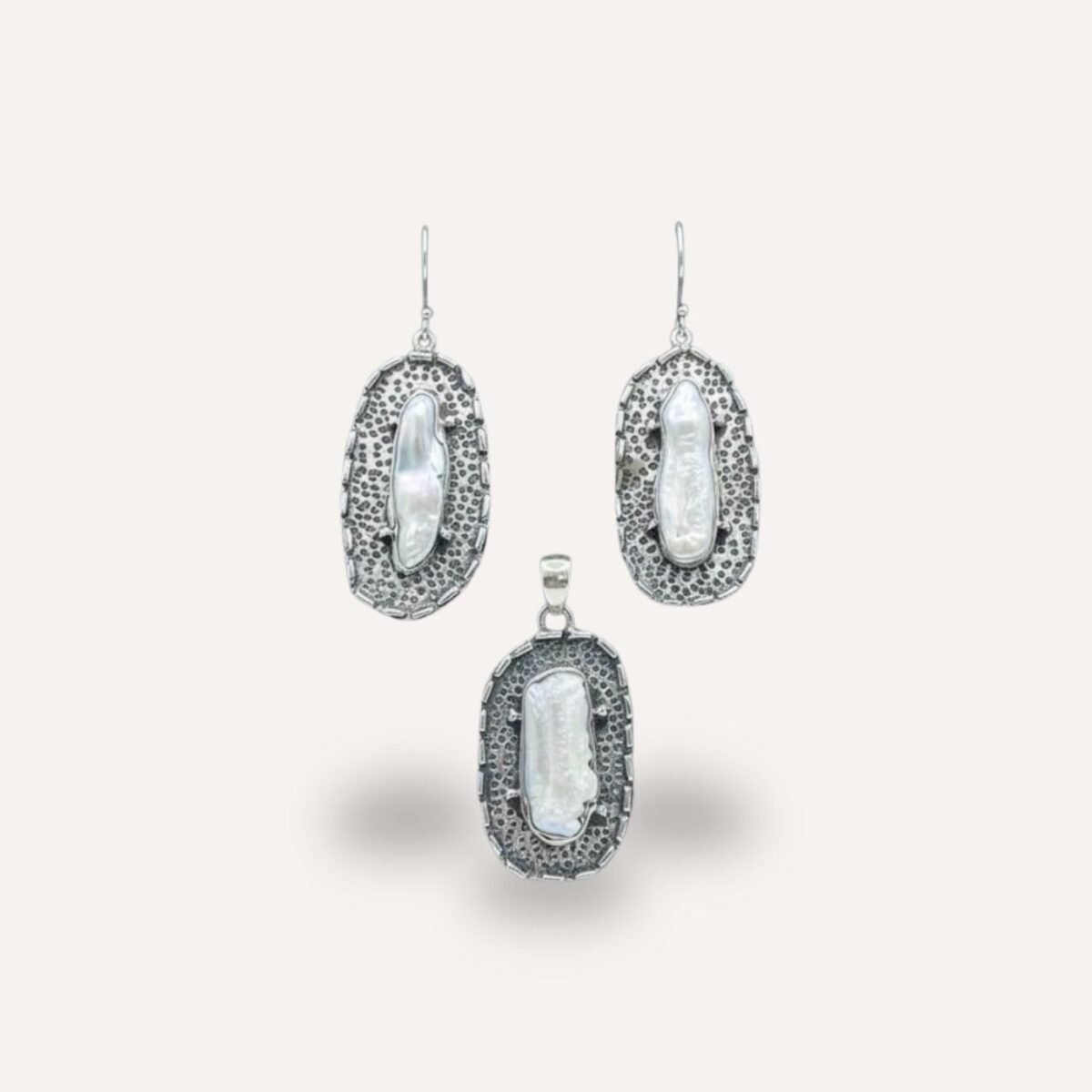 Pearl Earrings & Pendant Sets